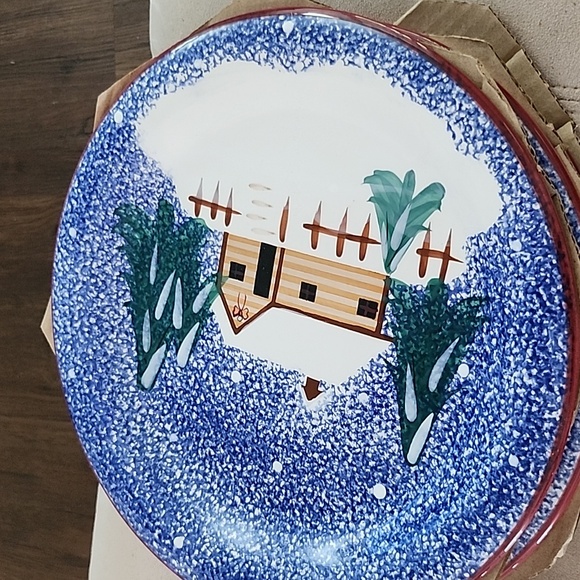 Four 11" holiday mountain lodge dinner plates - Picture 4 of 6